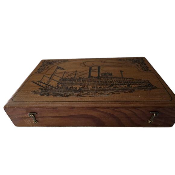 Vintage Wooden Latch Box with Steamship Scene Tow Boat Stationary - Picture 3 of 13